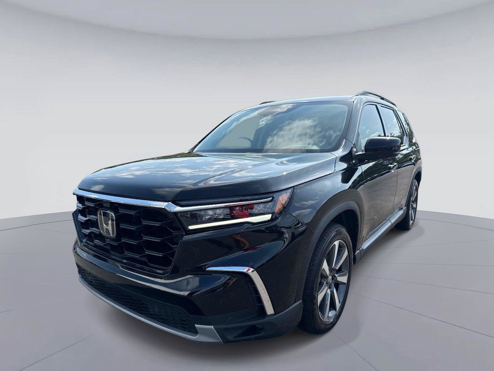 Certified 2025 Honda Pilot Elite image 8