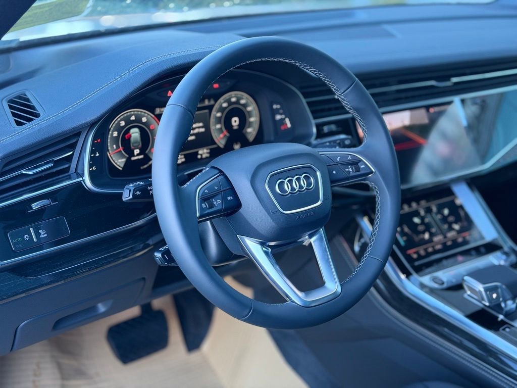 New 2025 Audi Q7 3.0T Premium Plus image 9