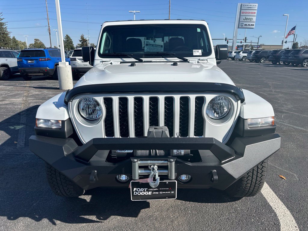 Used 2023 Jeep Gladiator Overland w/ Popular Equipment Package AWD/4WD image 10