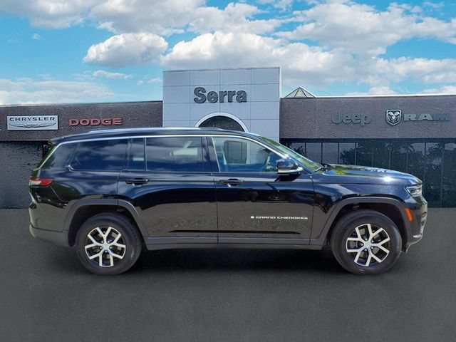 Used 2023 Jeep Grand Cherokee L Limited AWD/4WD image 8