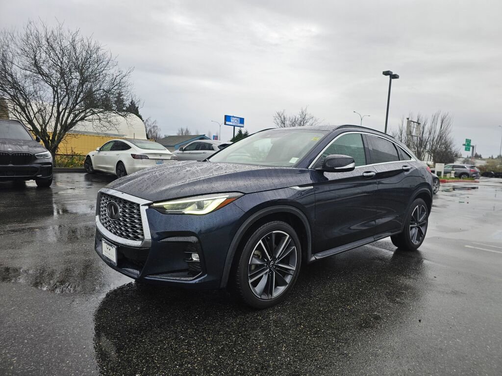 Used 2024 INFINITI QX55 Luxe image 3
