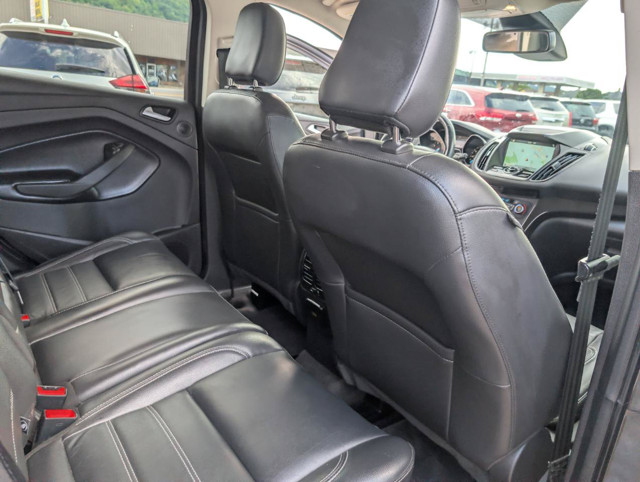 Used 2019 Ford Escape Titanium AWD/4WD image 48