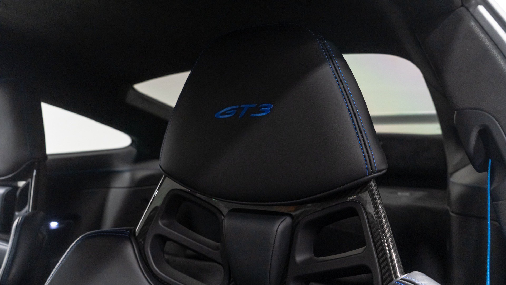 Used 2022 Porsche 911 GT3 RWD image 36