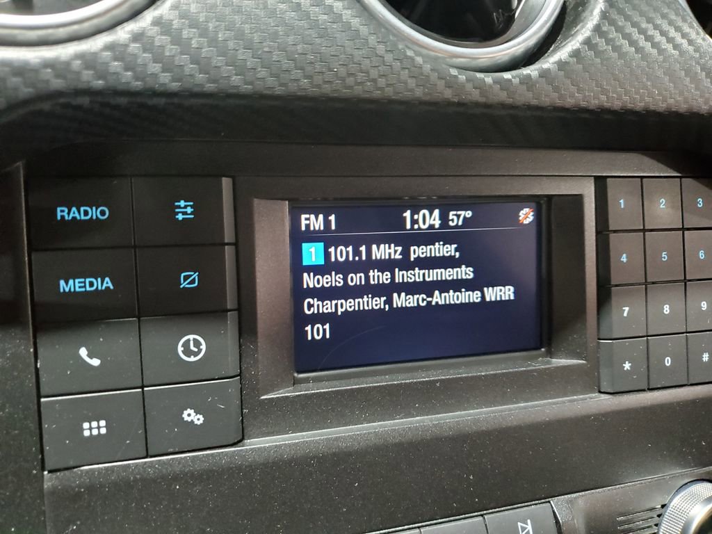 Used 2019 Ford Mustang EcoBoost image 23