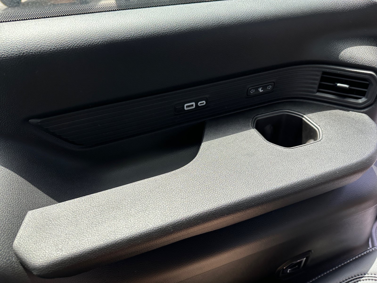 New 2026 Jeep Grand Wagoneer L Limited AWD/4WD image 43