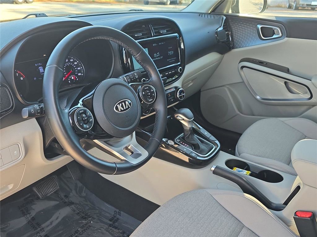 Used 2021 Kia Soul EX image 18