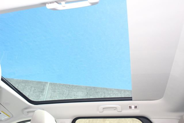 New 2025 Land Rover Discovery Sport S image 23