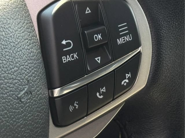 Used 2024 Ford Explorer XLT w/ Equipment Group 202A AWD/4WD image 20