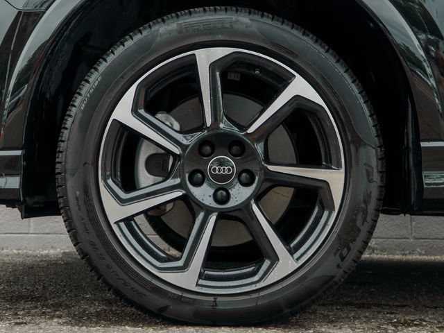 Used 2025 Audi Q3 2.0T Premium Plus w/ Premium Plus Package AWD/4WD image 12