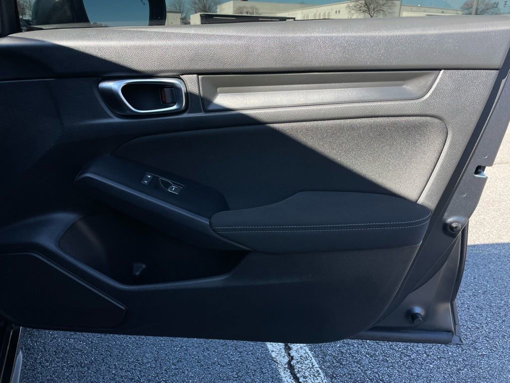 Certified 2025 Honda Civic Sport image 28