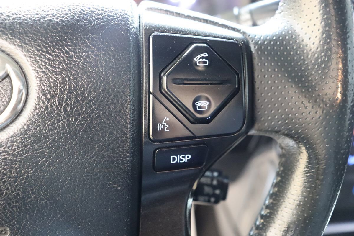 Used 2019 Toyota 4Runner Limited AWD/4WD image 38
