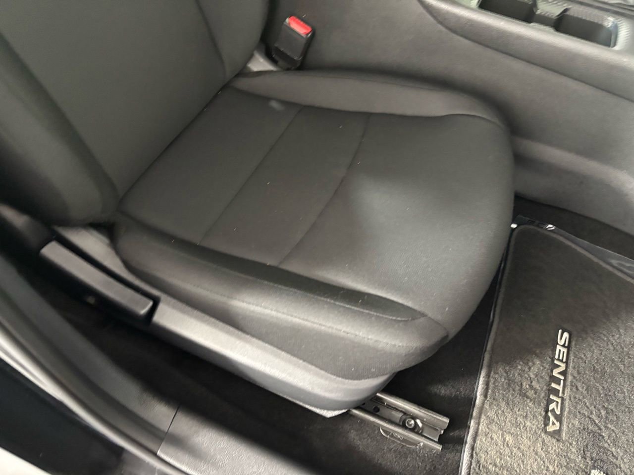 Used 2024 Nissan Sentra S image 31