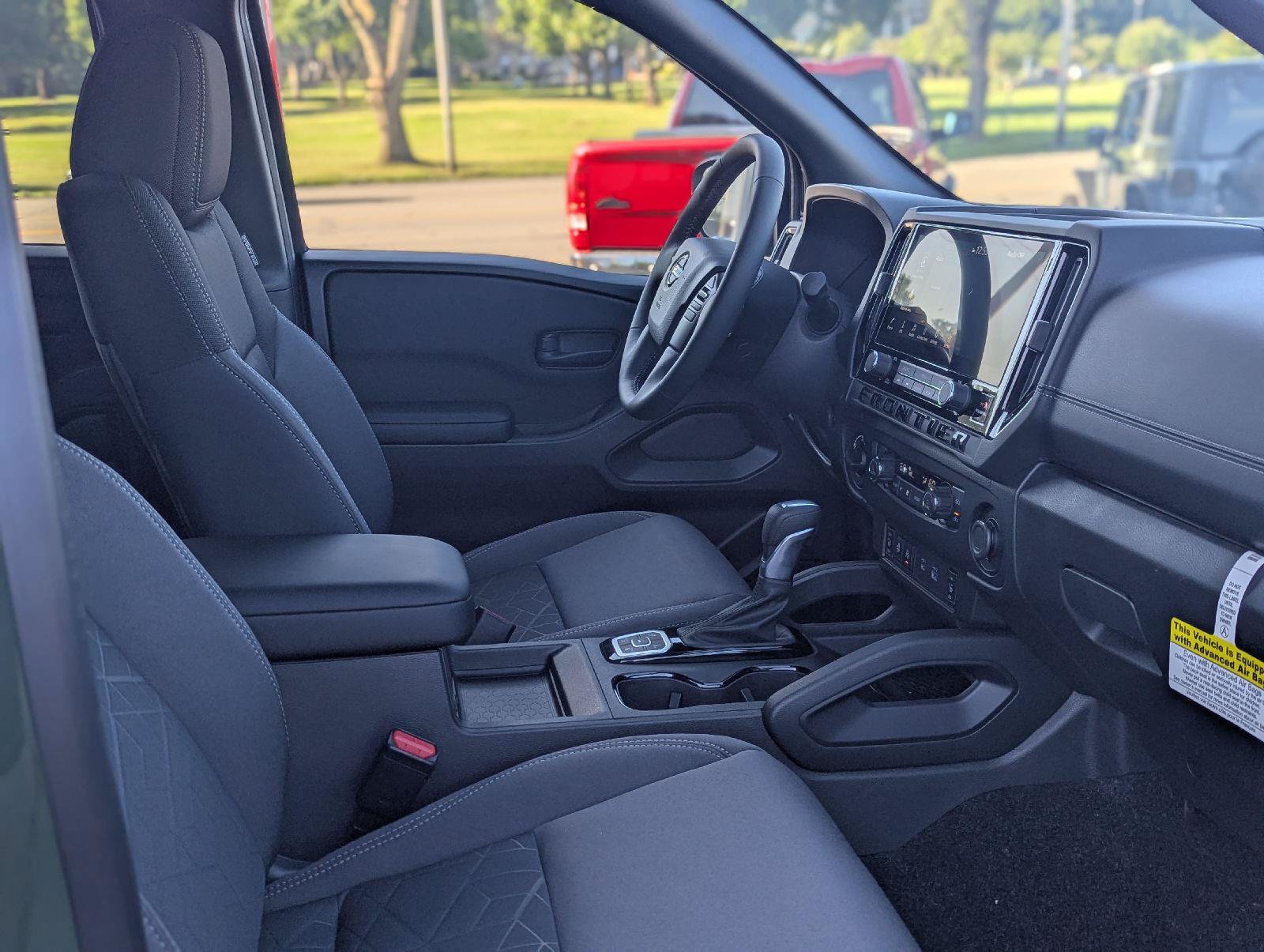 New 2026 Nissan Frontier SV w/ All-Weather Content Package AWD/4WD image 32