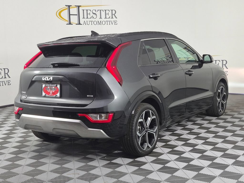 Used 2023 Kia Niro EX Touring FWD image 7