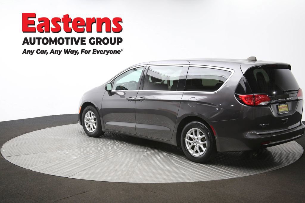 Used 2023 Chrysler Voyager LX image 64