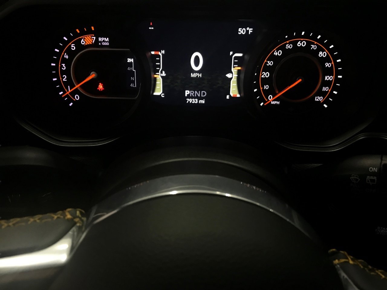 Used 2024 Jeep Wrangler Unlimited Sahara w/ Technology Group AWD/4WD image 3