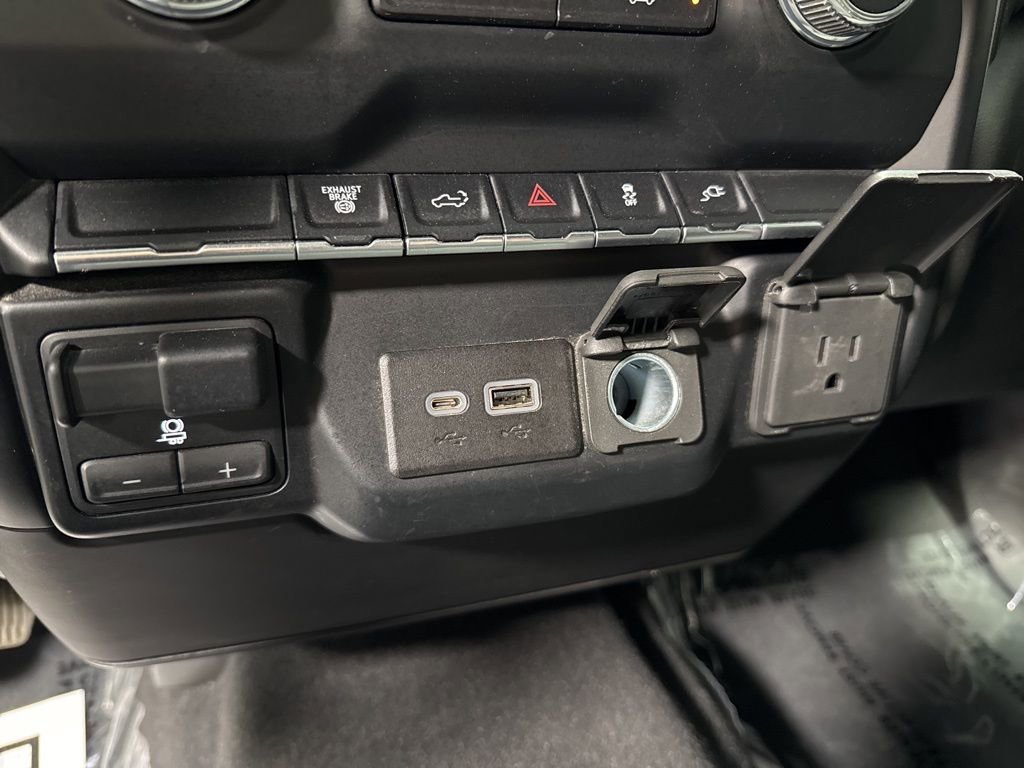 Used 2022 GMC Sierra 2500 SLE image 32