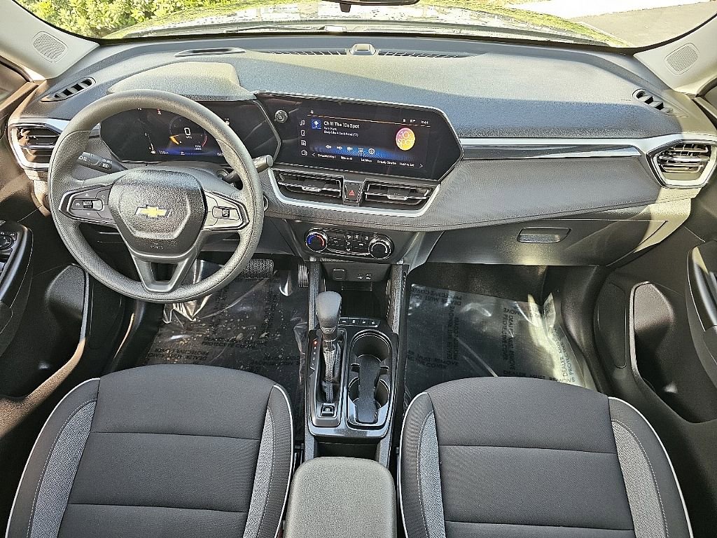 Used 2024 Chevrolet TrailBlazer LS image 21