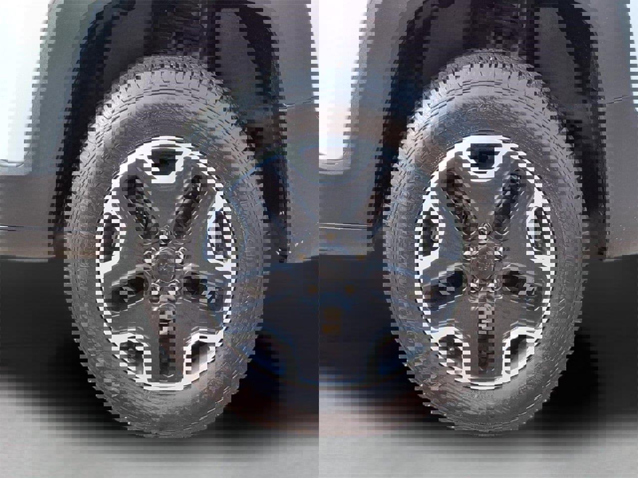 Used 2016 Jeep Renegade Trailhawk image 3