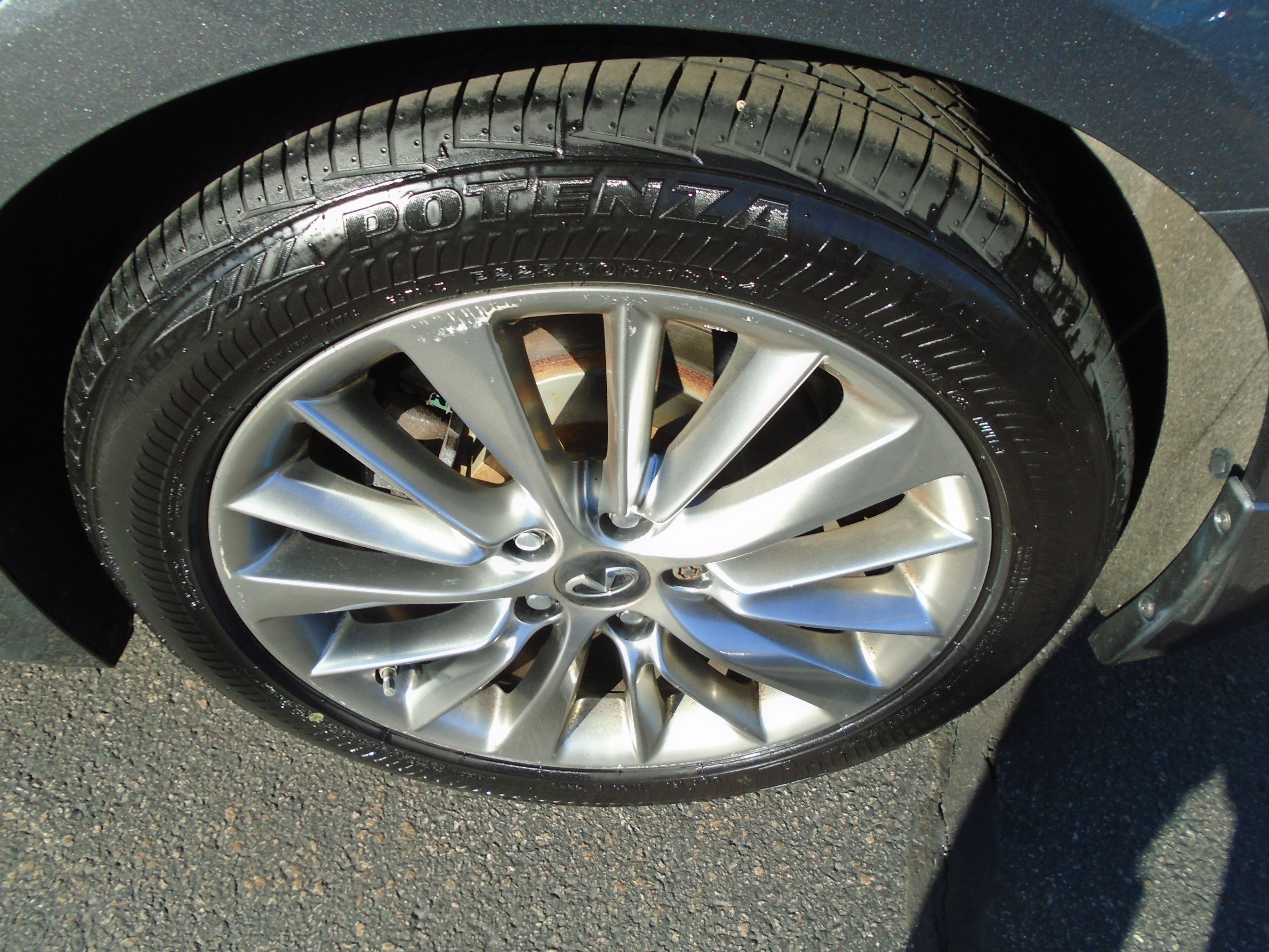 Used 2020 INFINITI Q50 Luxe w/ Essential Package (3.0T Luxe) image 15