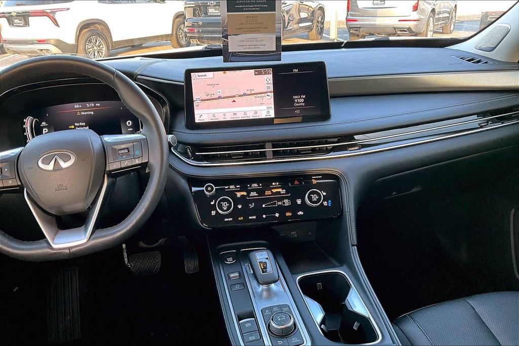 Certified 2025 INFINITI QX60 Luxe w/ Vision Package FWD image 11