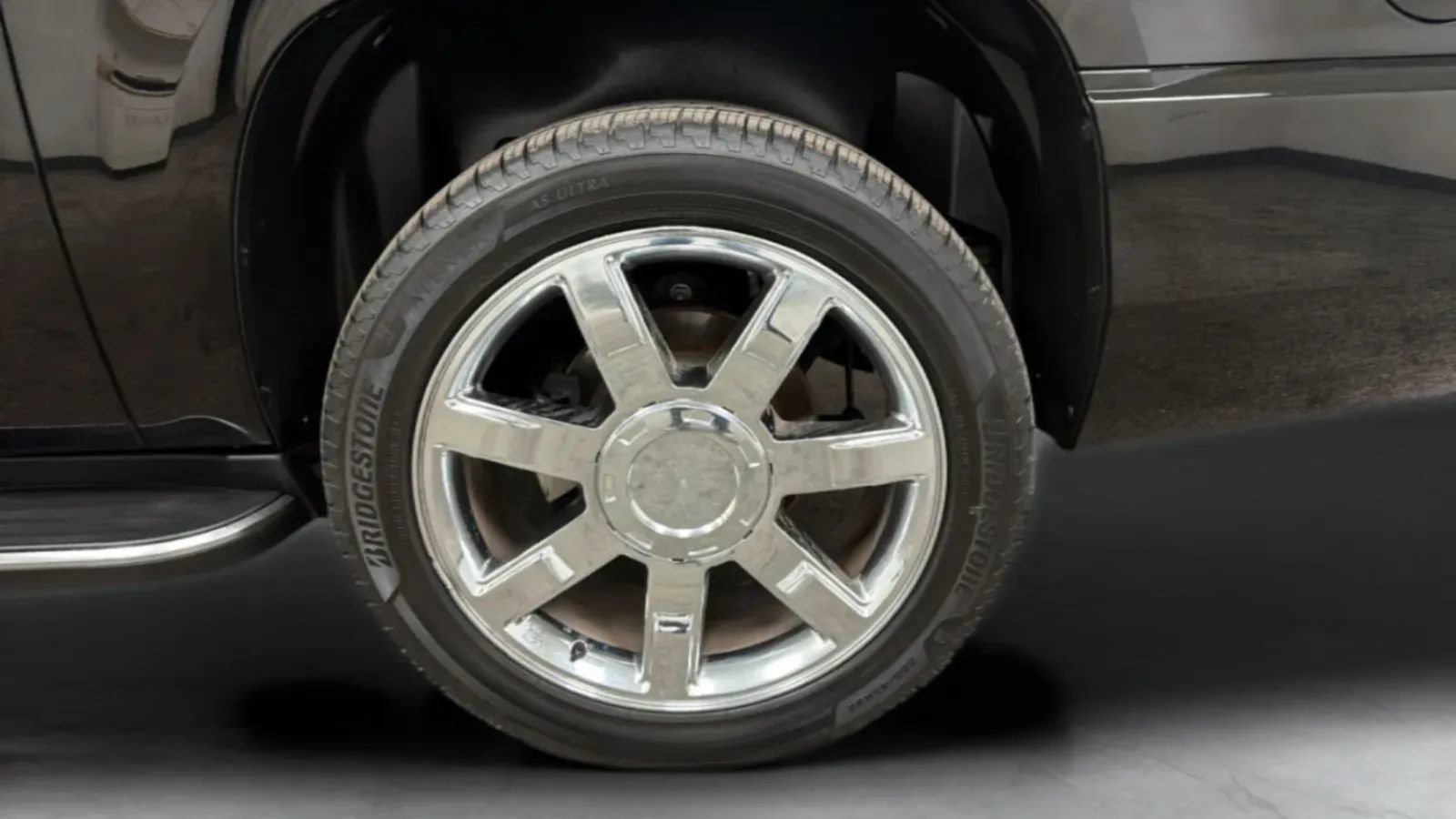 Used 2013 Cadillac Escalade ESV Luxury AWD/4WD image 27