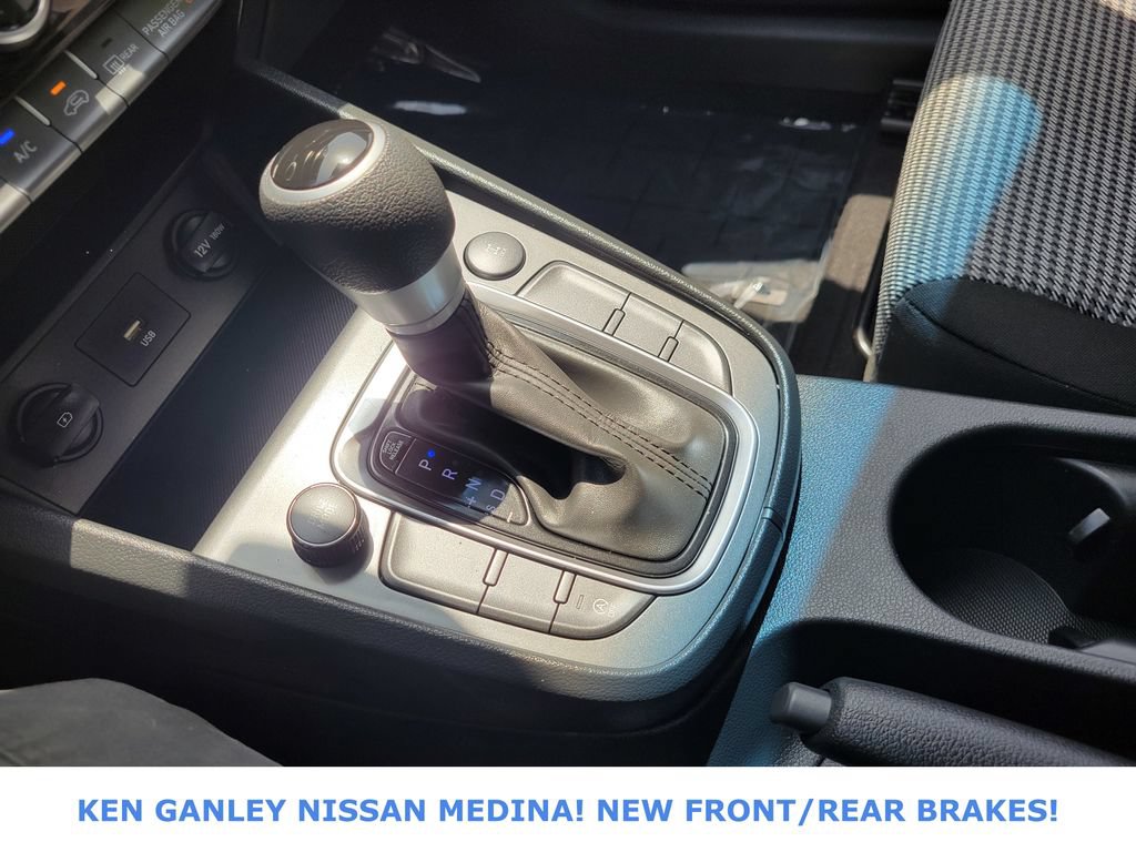 Used 2022 Hyundai Kona SE AWD/4WD image 27
