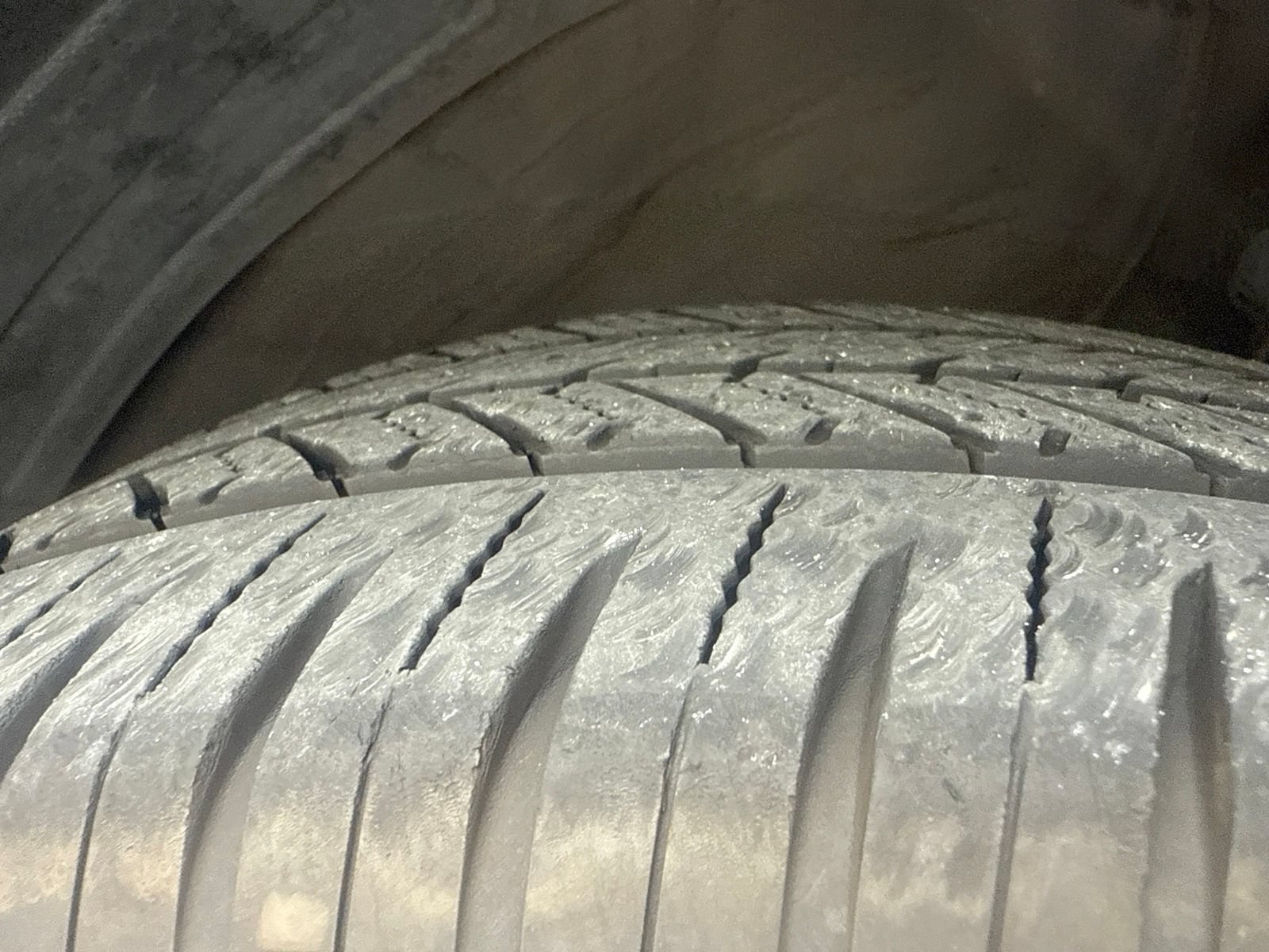 Used 2020 Hyundai Venue FWD image 18