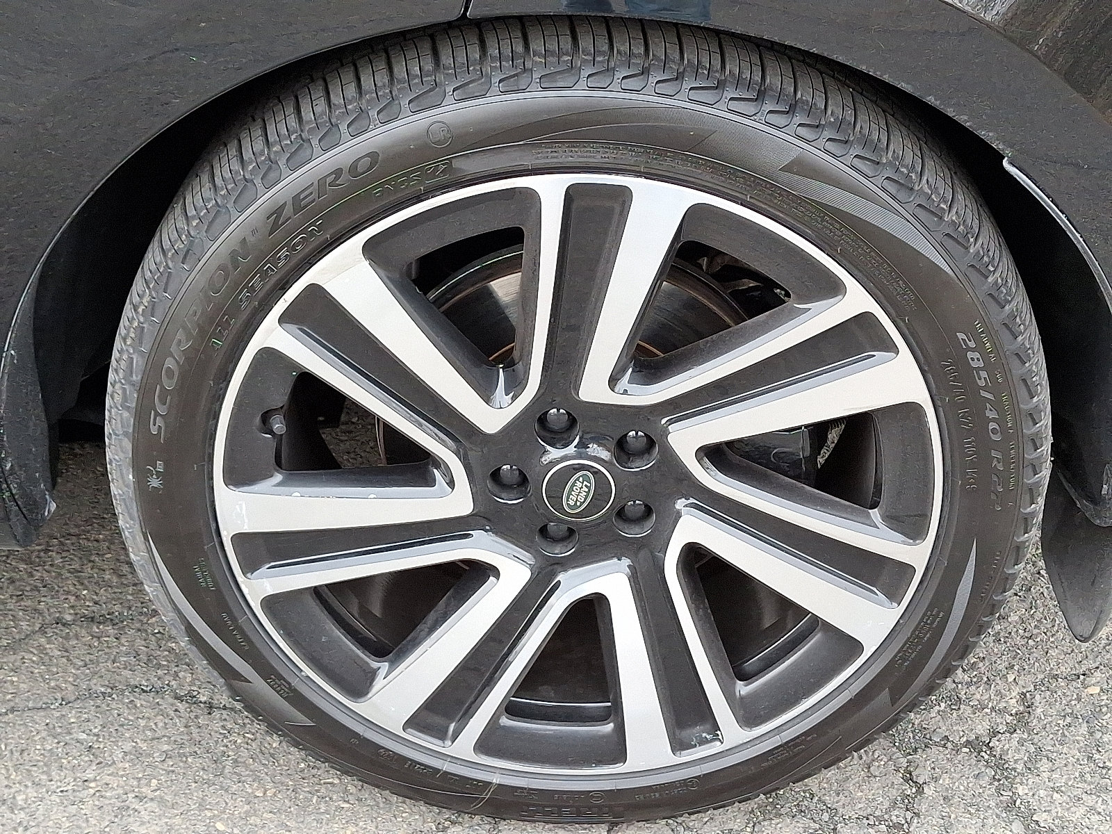 Used 2023 Land Rover Range Rover SE image 11