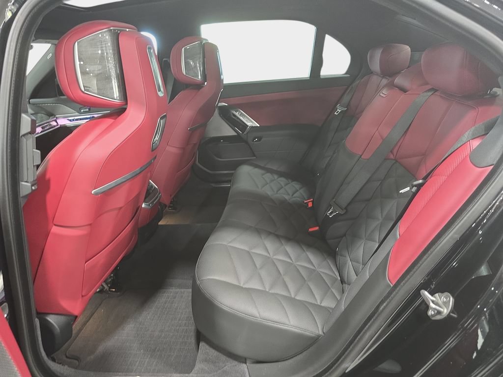 Used 2024 BMW 740i RWD image 20