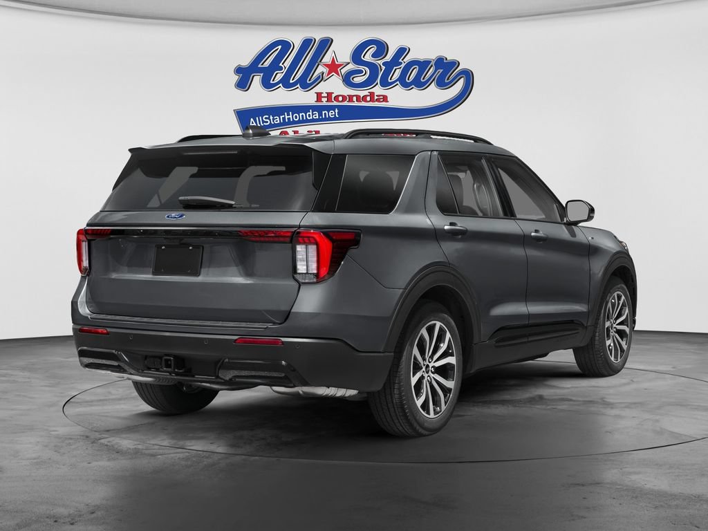 Used 2025 Ford Explorer ST-Line w/ ST-Line Street Pack AWD/4WD image 2