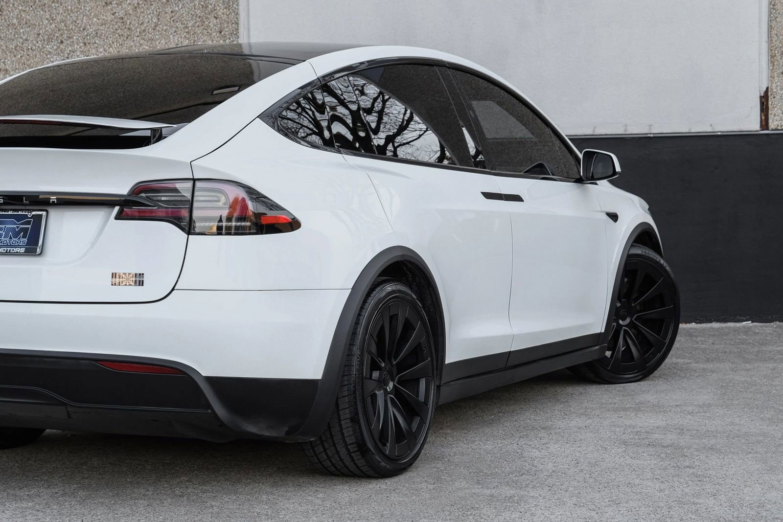 Used 2023 Tesla Model X Plaid image 14