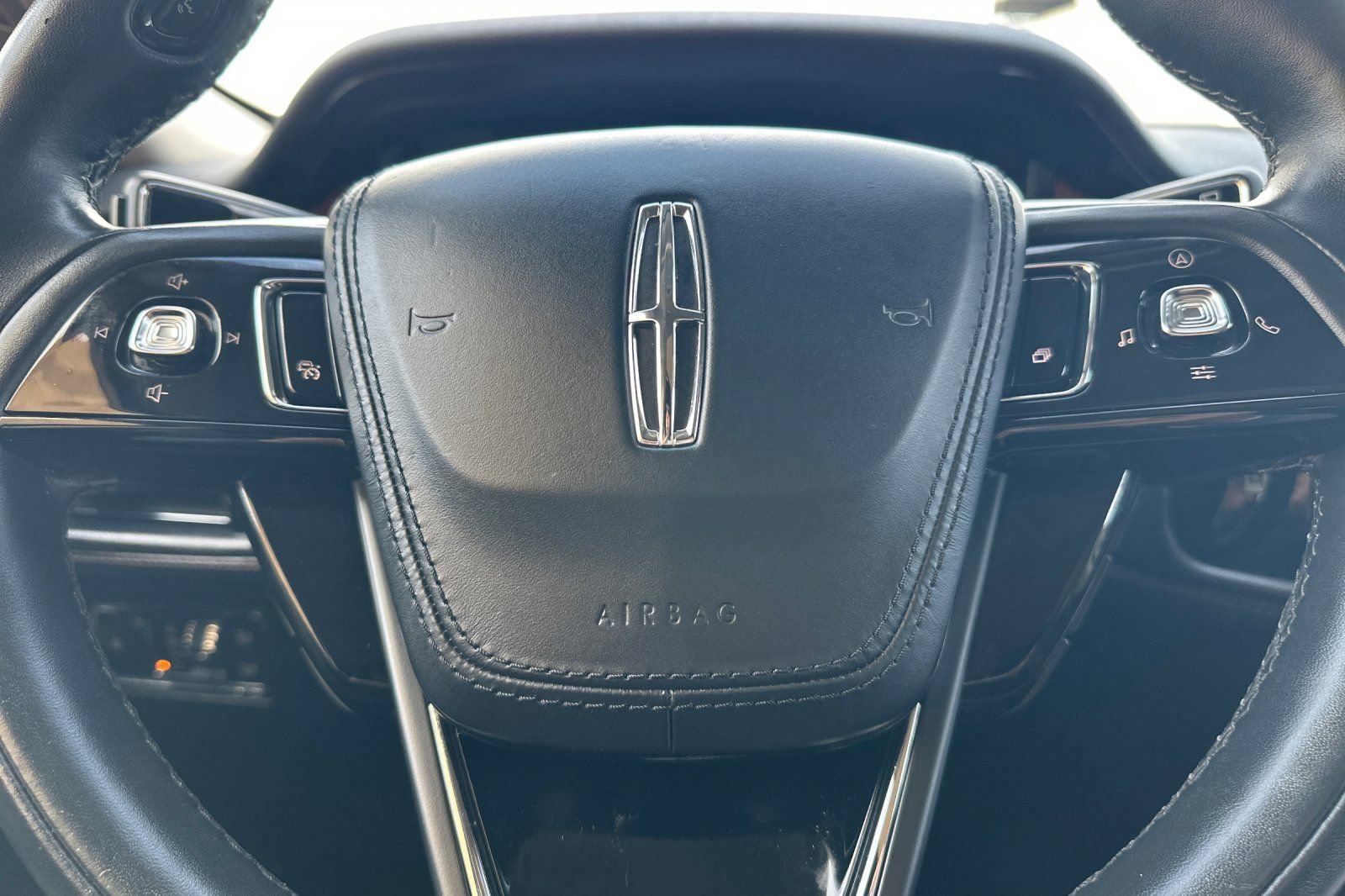 Certified 2020 Lincoln Aviator Reserve w/ Equipment Group 201A AWD/4WD image 24