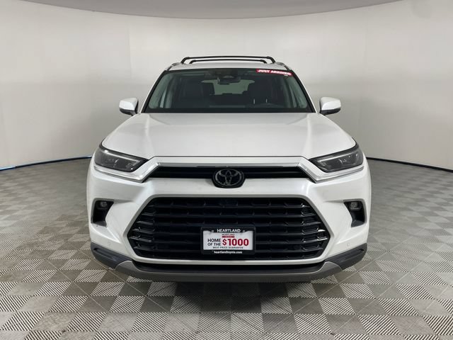 Used 2024 Toyota Grand Highlander AWD image 17