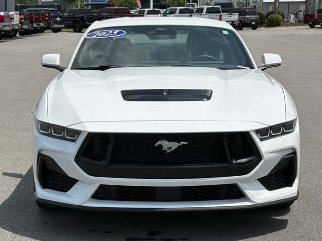 Used 2025 Ford Mustang GT RWD image 8