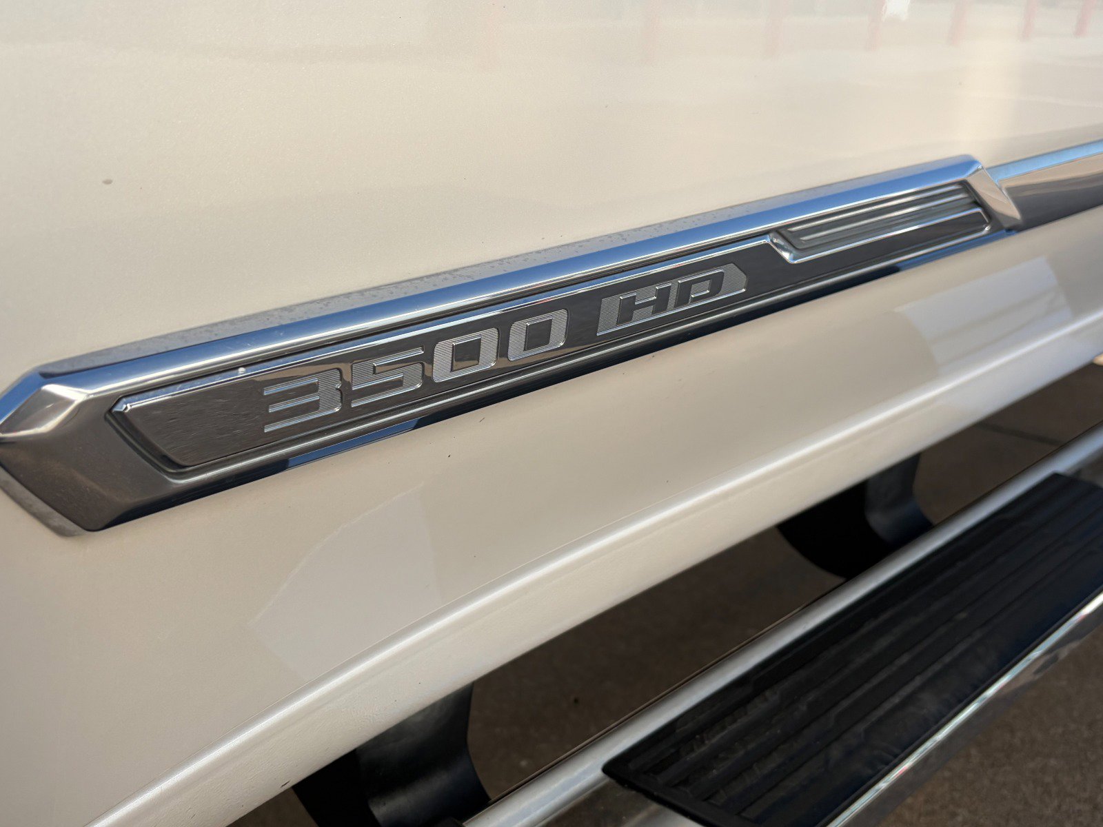 Certified 2025 Chevrolet Silverado 3500 High Country w/ High Country Premium Package AWD/4WD image 8