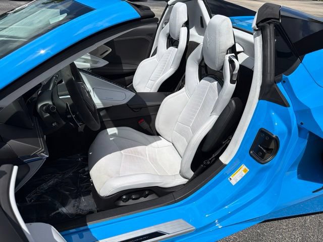 Used 2023 Chevrolet Corvette Stingray Premium Conv w/ Z51 Performance Package RWD image 14
