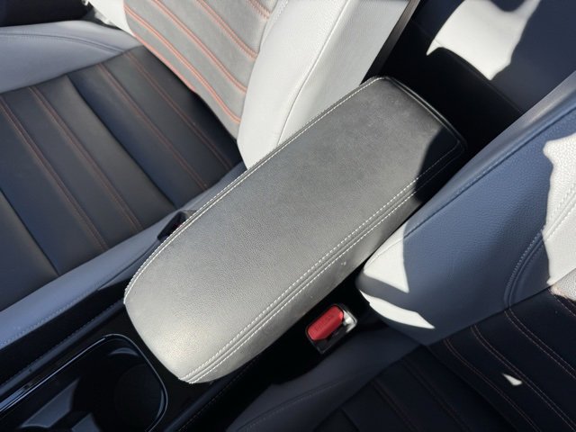 Used 2022 Nissan Kicks SR w/ Premium Package image 17