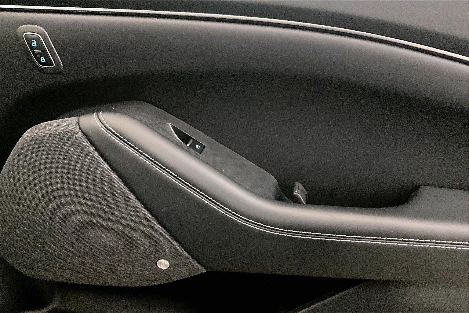 Used 2024 Ford Mustang Mach-E Premium image 23