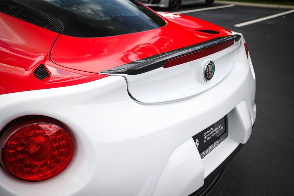 Used 2017 Alfa Romeo 4C Coupe w/ Coupe Track Package 1 RWD image 22