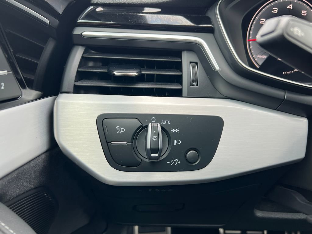 Used 2023 Audi A4 2.0T Premium Plus w/ Premium Plus Package AWD/4WD image 17