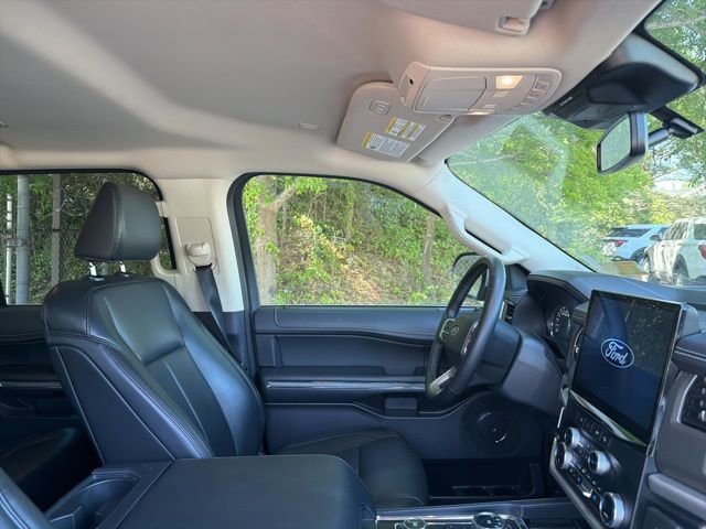 Used 2024 Ford Expedition XLT AWD/4WD image 11