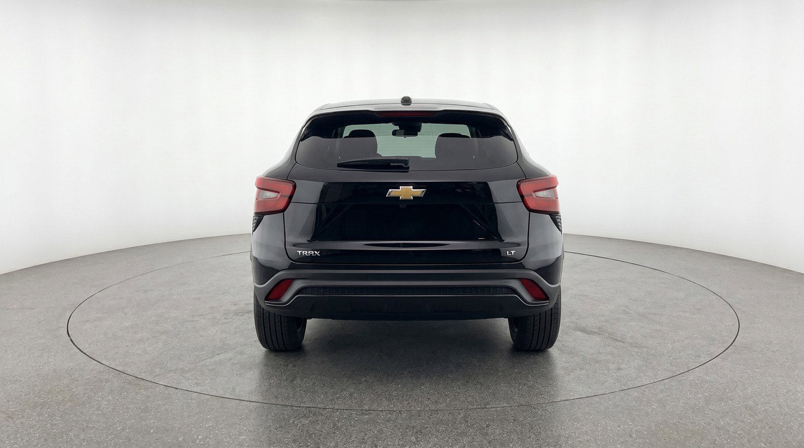 Used 2025 Chevrolet Trax LT FWD image 7