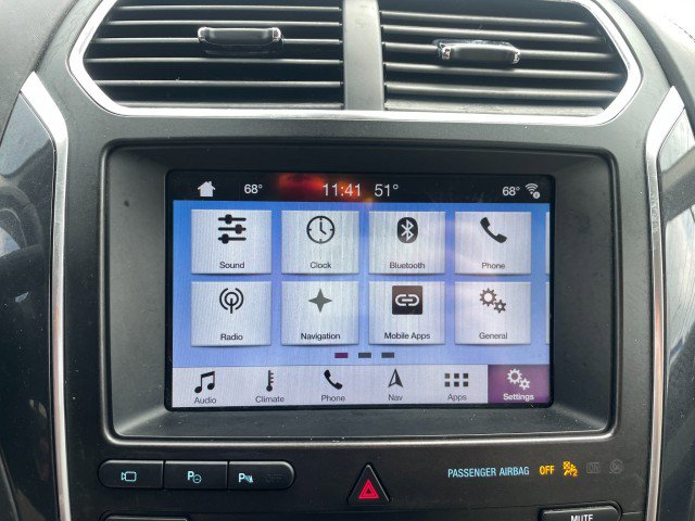 Used 2019 Ford Explorer Platinum image 35