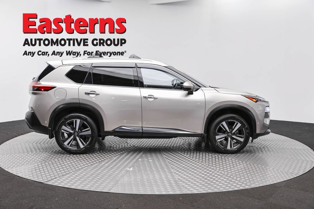 Used 2023 Nissan Rogue SL w/ SL Premium Package AWD/4WD image 4