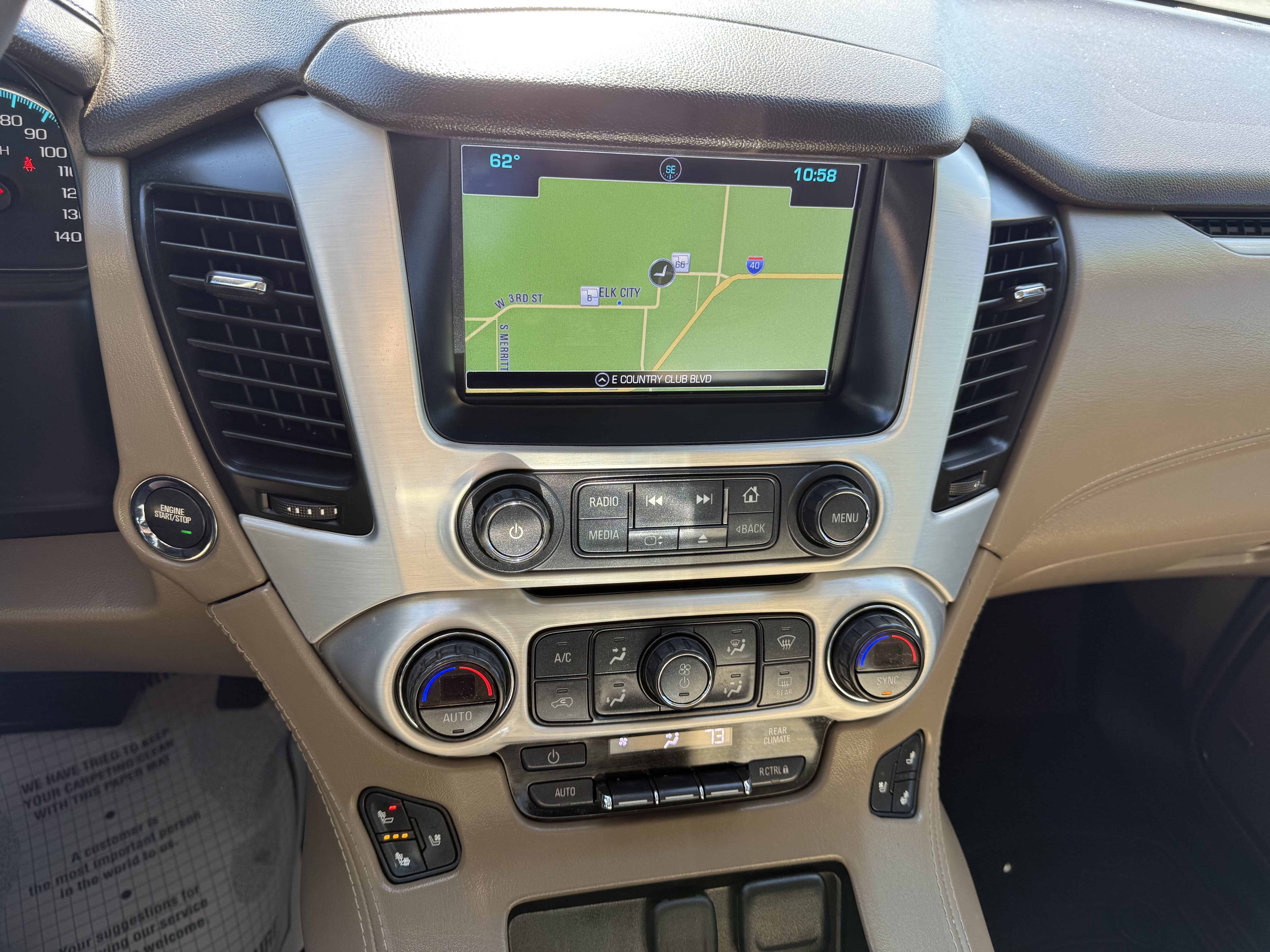 Used 2017 GMC Yukon SLT w/ Premium Edition image 7