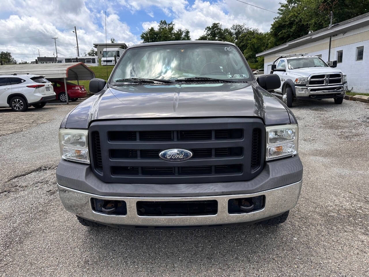 Used 2006 Ford F250 XL AWD/4WD image 11