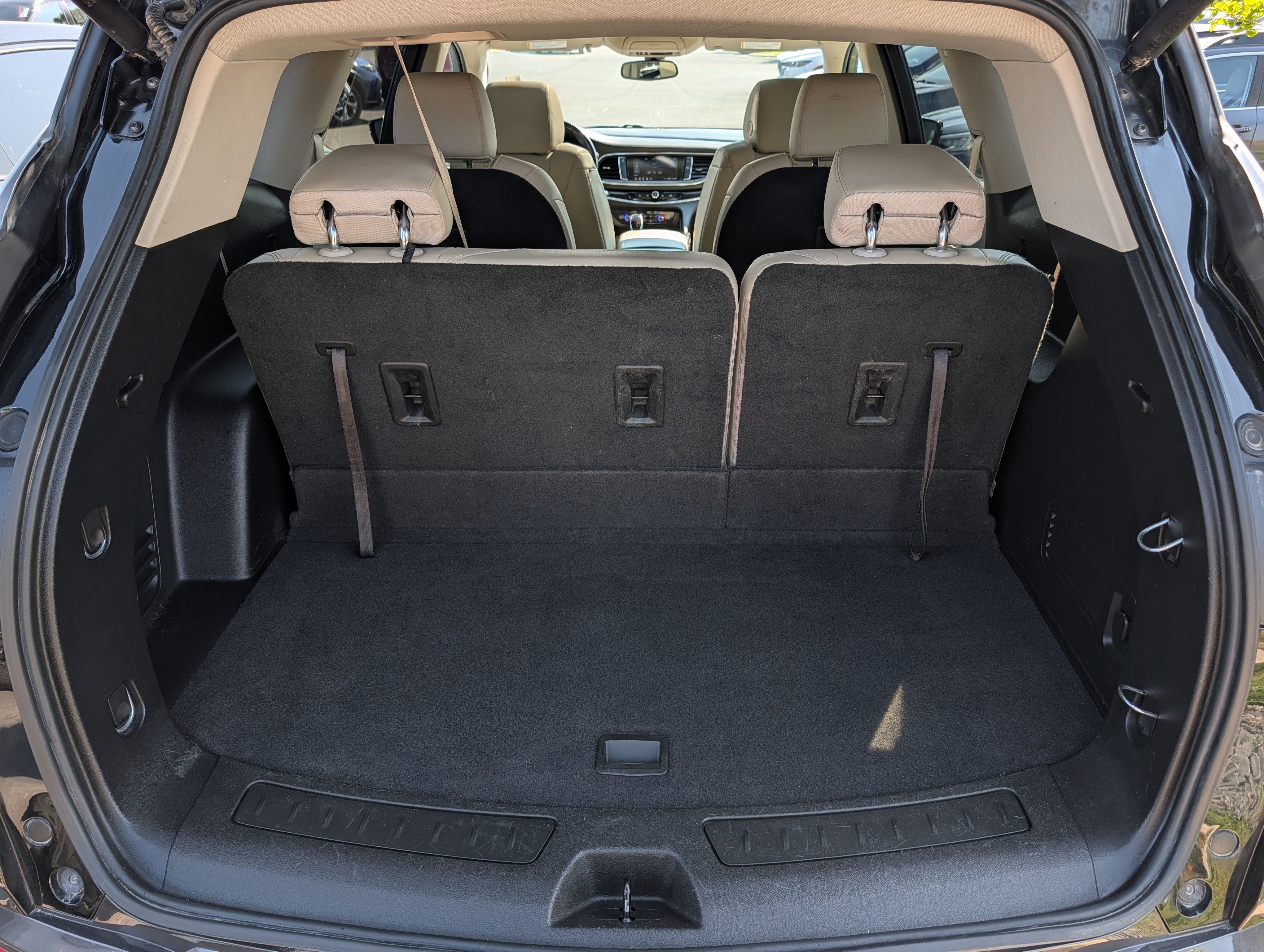 Used 2020 Buick Enclave Essence FWD image 18