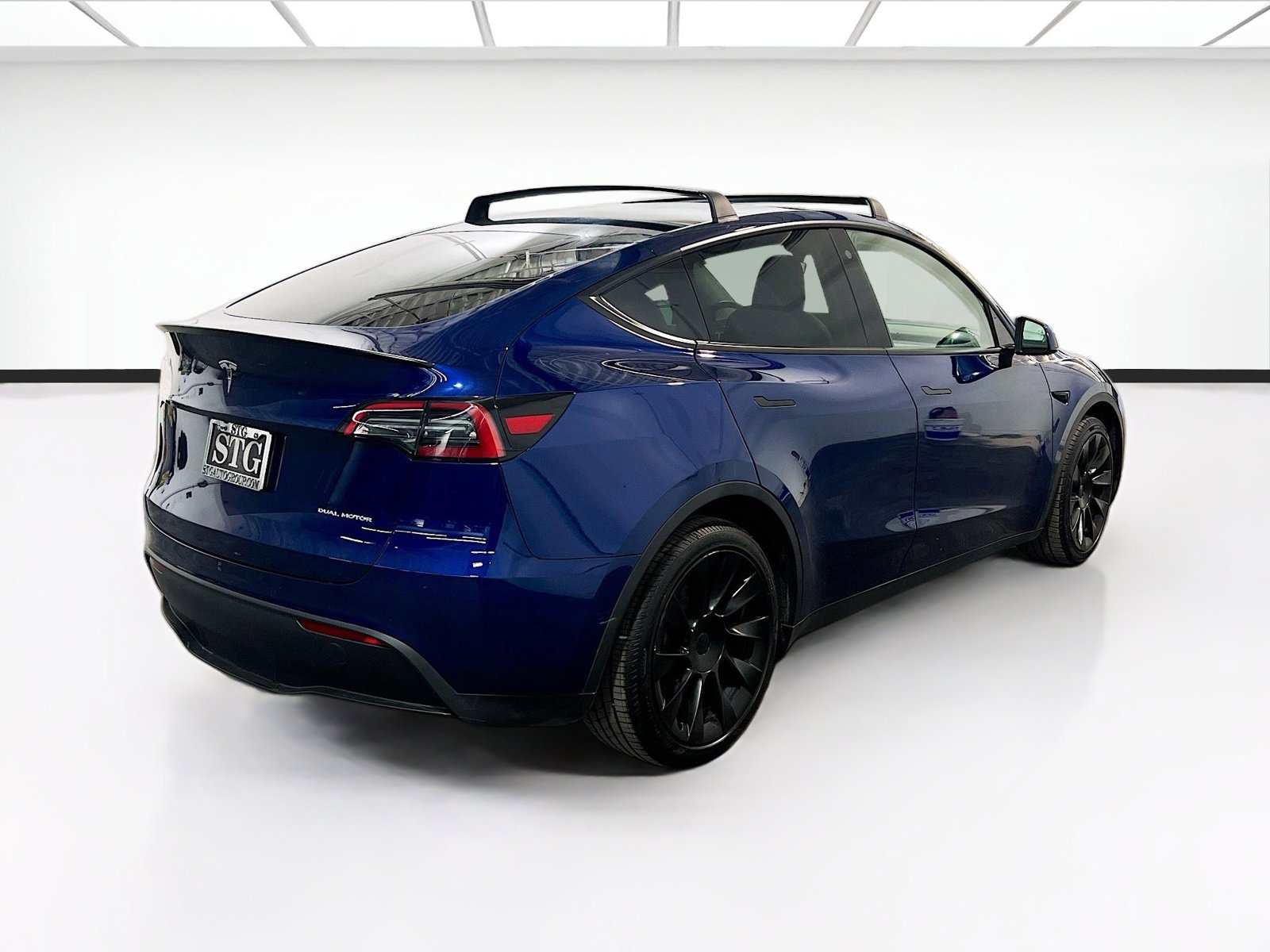 Used 2022 Tesla Model Y Long Range AWD/4WD image 4