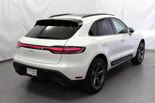 Used 2023 Porsche Macan Turbo AWD/4WD image 10